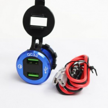 Bordsteckdose "3.0"  2 x USB + Voltanzeige  blau  Ösenkabellänge 60cm  12/24V DC  Ø 28mm  10A